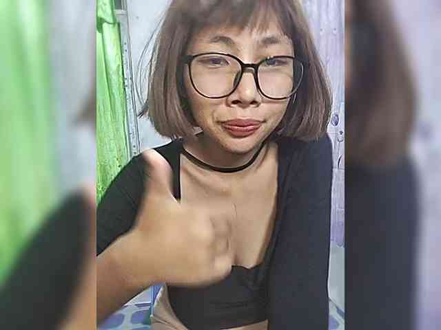 momo3312 webcam