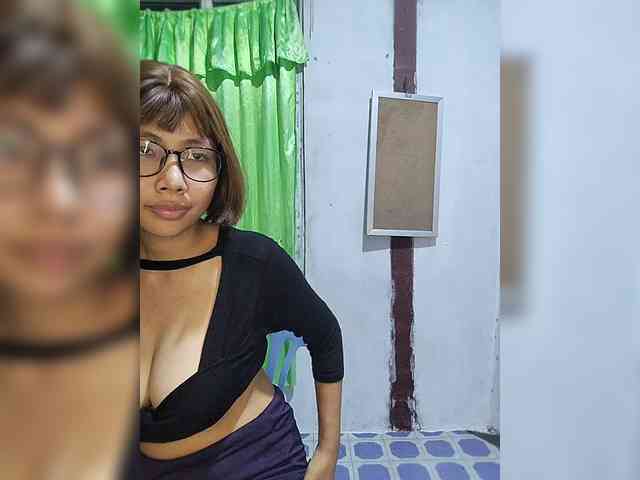 momo3312 webcam