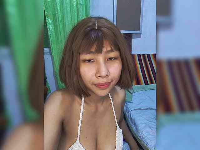 momo3312 webcam