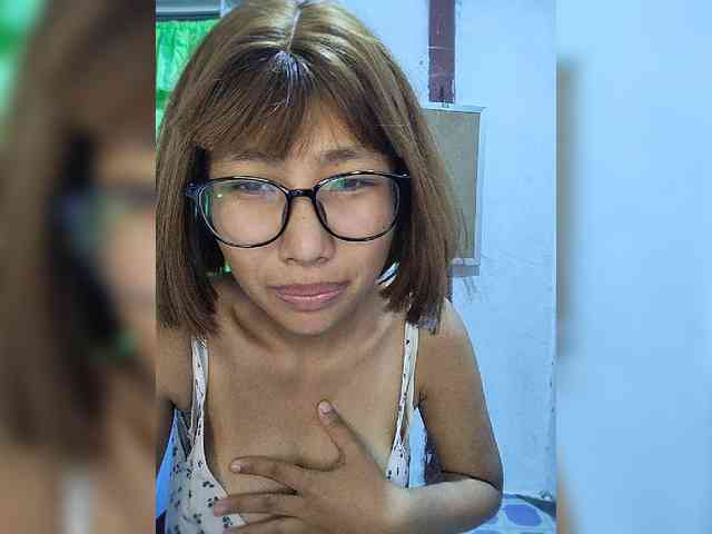 momo3312 webcam