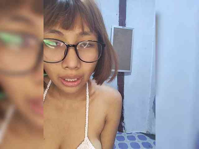 momo3312 webcam