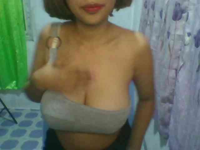 momo3312 webcam
