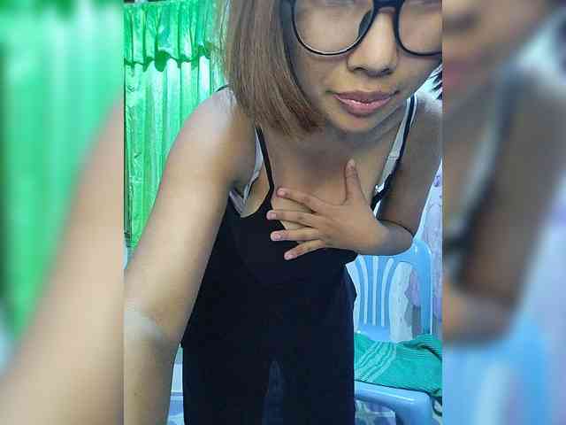 momo3312 webcam