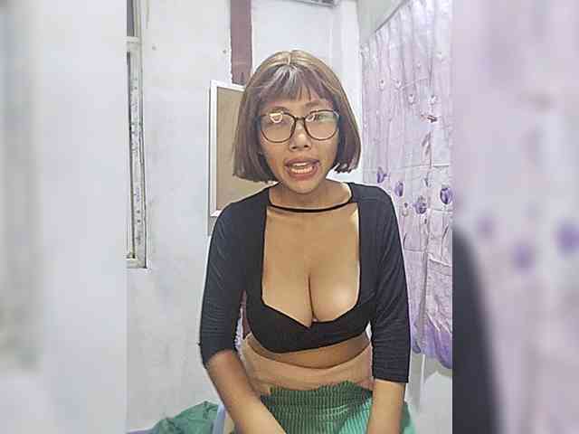 momo3312 webcam