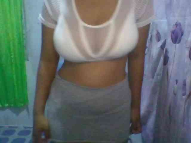 momo3312 webcam