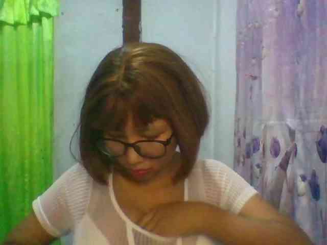 momo3312 webcam