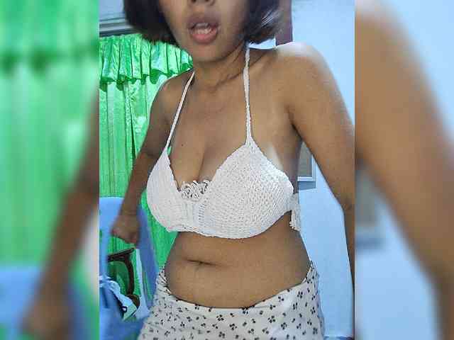 momo3312 webcam