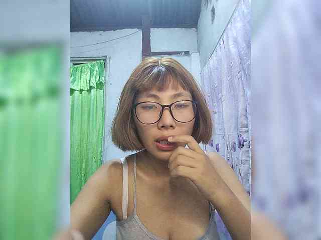 momo3312 webcam