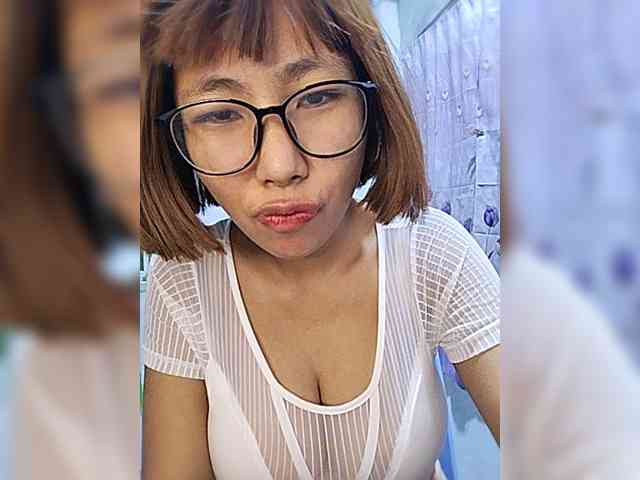 momo3312 webcam