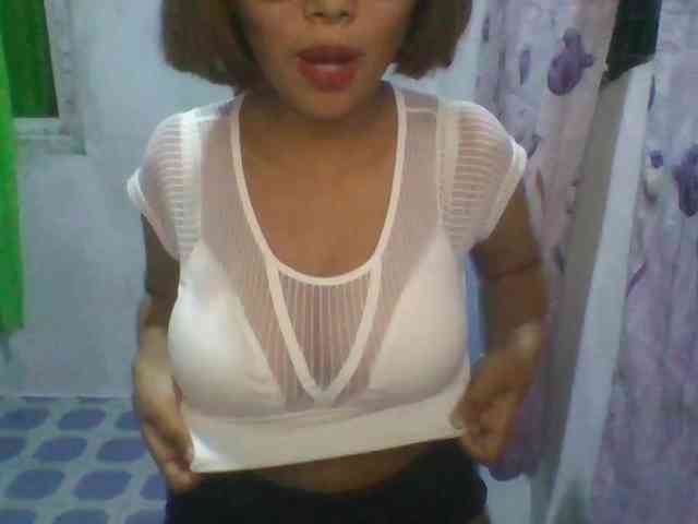 momo3312 webcam