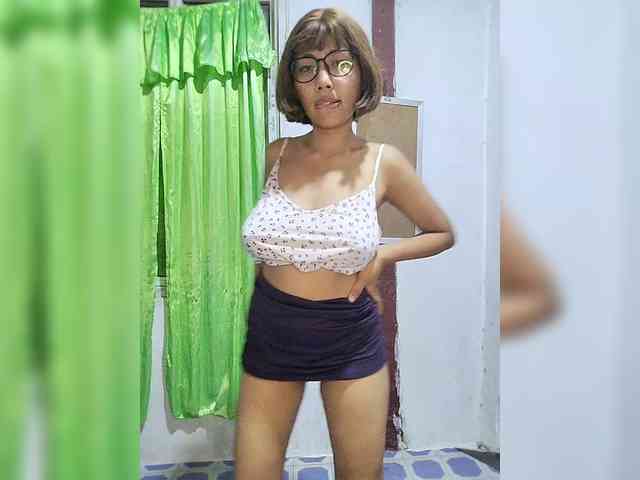 momo3312 webcam