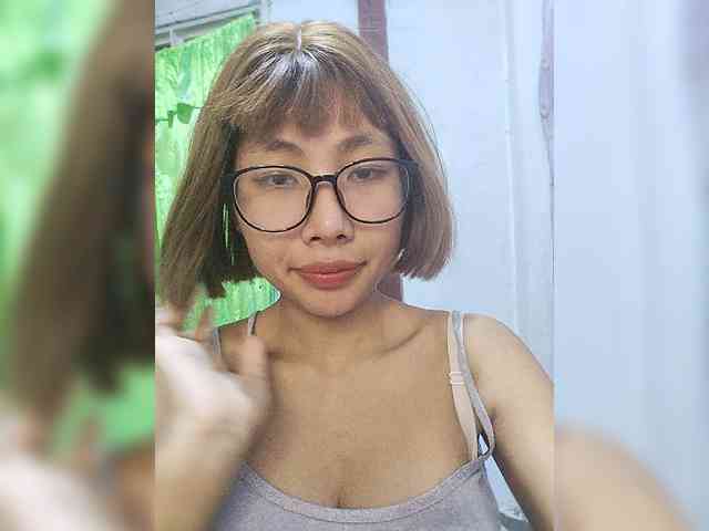 momo3312 webcam