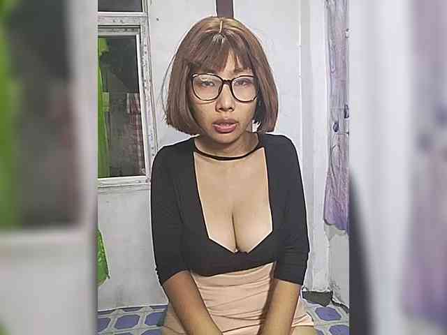 momo3312 webcam