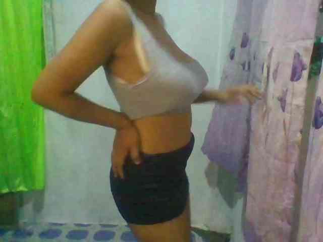 momo3312 webcam