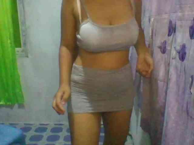 momo3312 webcam