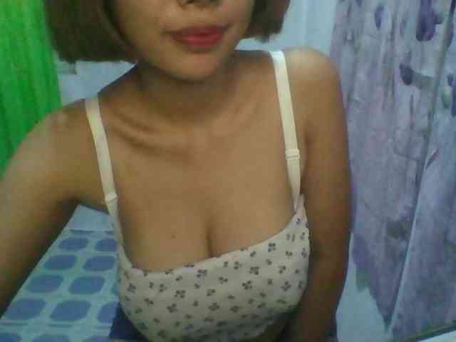 momo3312 webcam