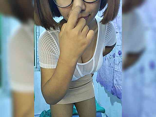 momo3312 webcam