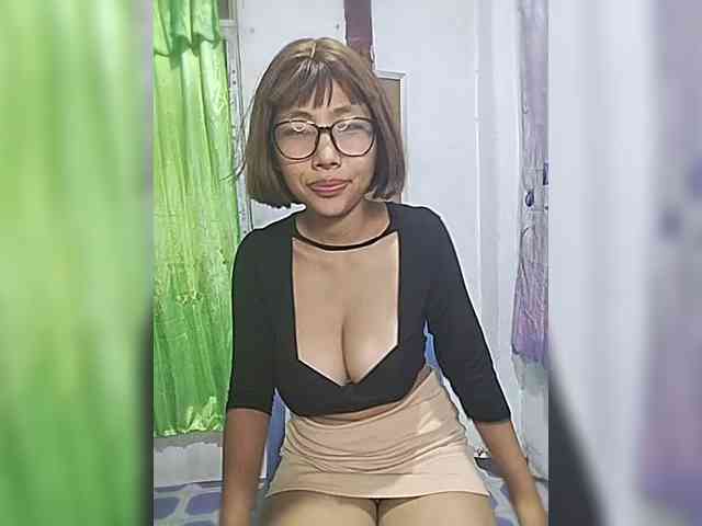 momo3312 webcam