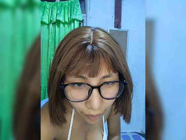 momo3312 webcam