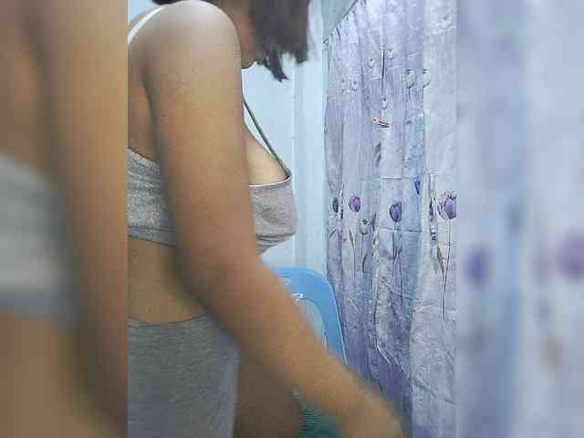 momo3312 webcam
