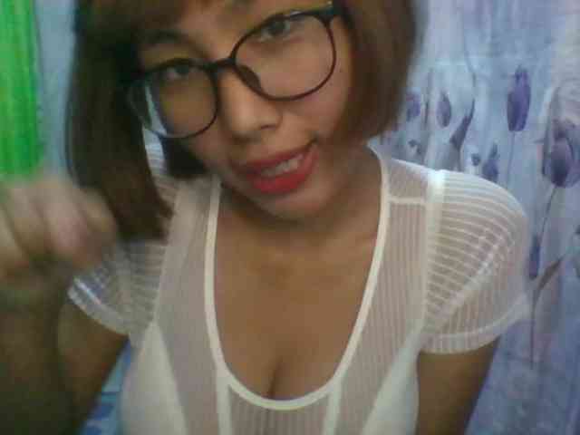 momo3312 Live Webcam on BongaCams