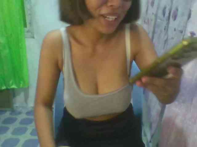 momo3312 webcam