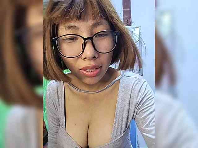 momo3312 webcam
