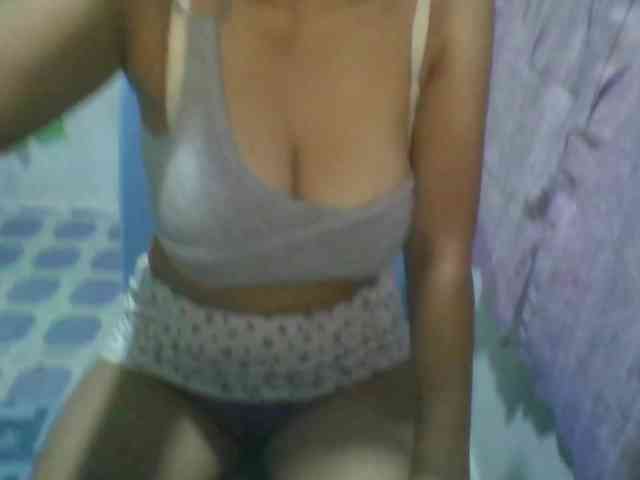 momo3312 webcam