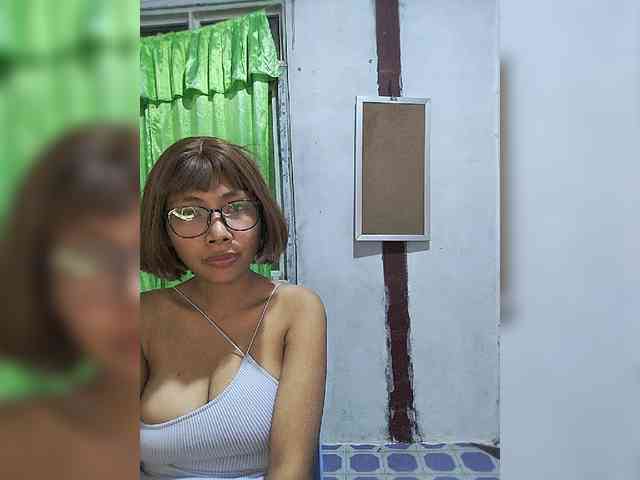 momo3312 webcam