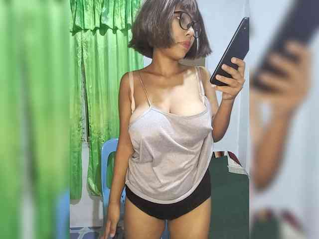 momo3312 webcam