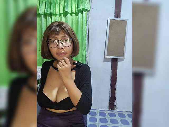momo3312 webcam