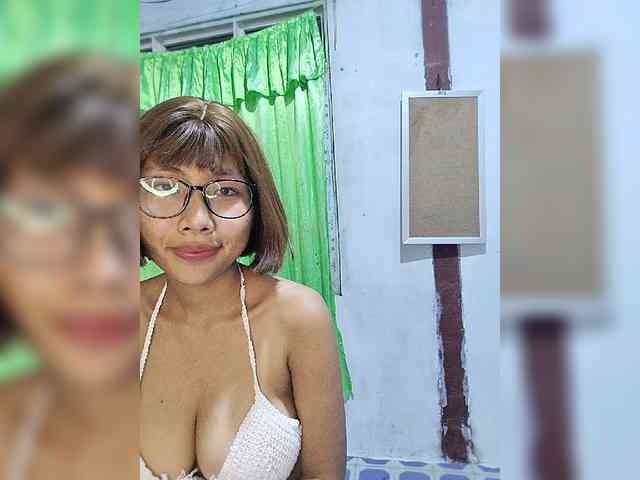 momo3312 webcam