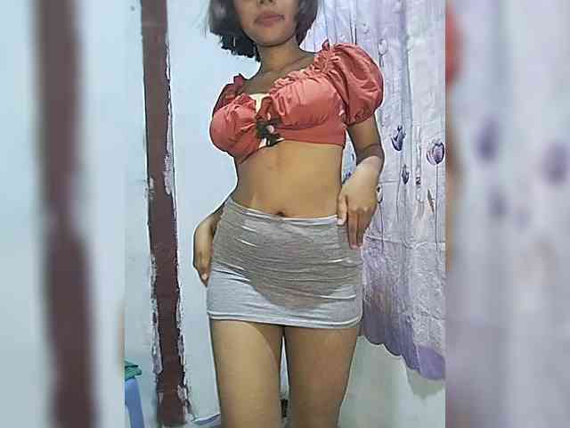 momo3312 webcam