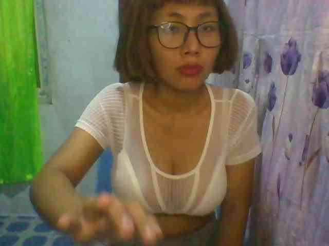 momo3312 webcam
