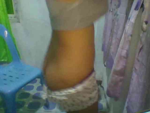 momo3312 webcam