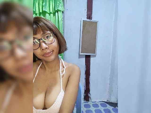 momo3312 webcam