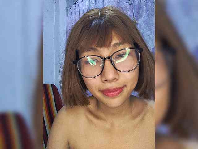 momo3312 webcam