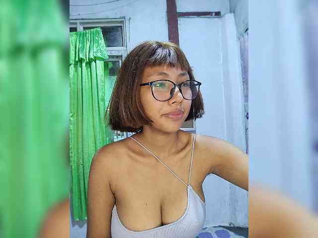 momo3312 webcam