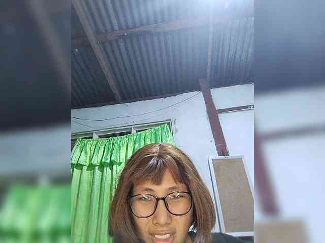 momo3312 webcam