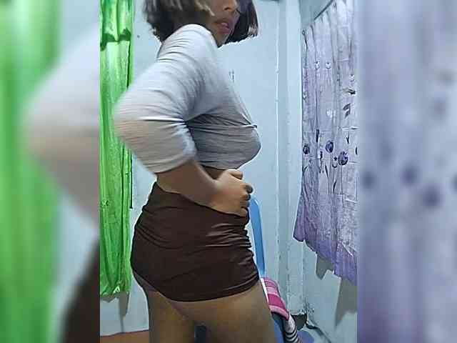 momo3312 webcam