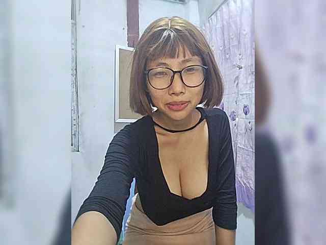 momo3312 webcam