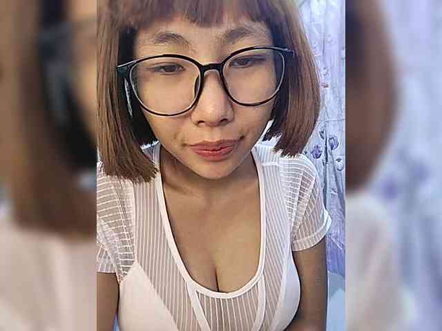 momo3312 webcam