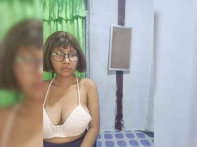 momo3312 webcam