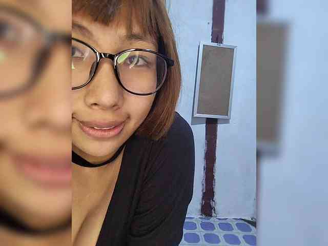 momo3312 webcam