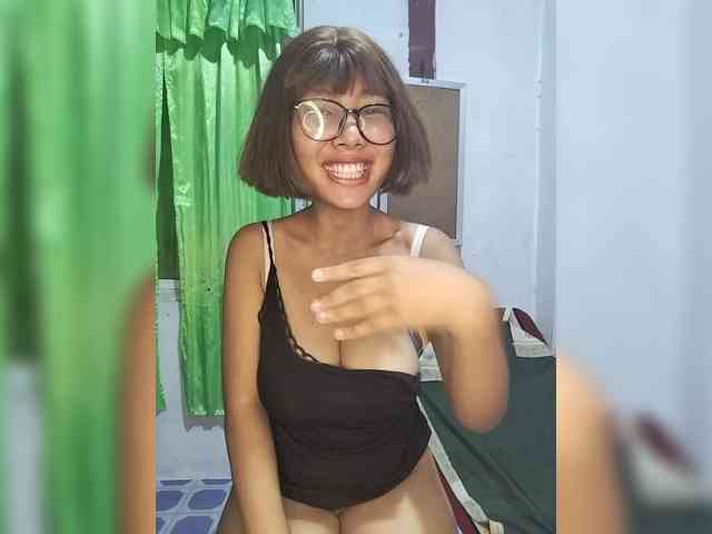 momo3312 webcam