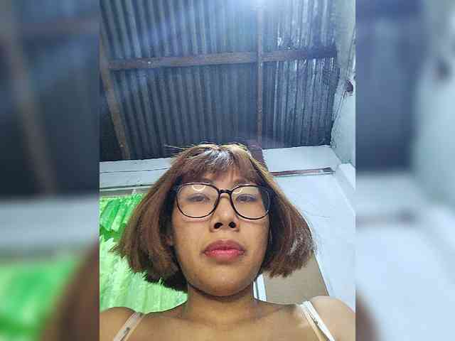 momo3312 webcam