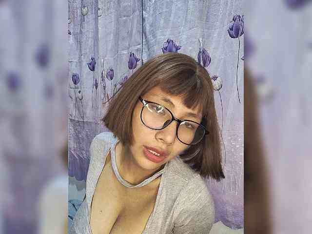 momo3312 webcam