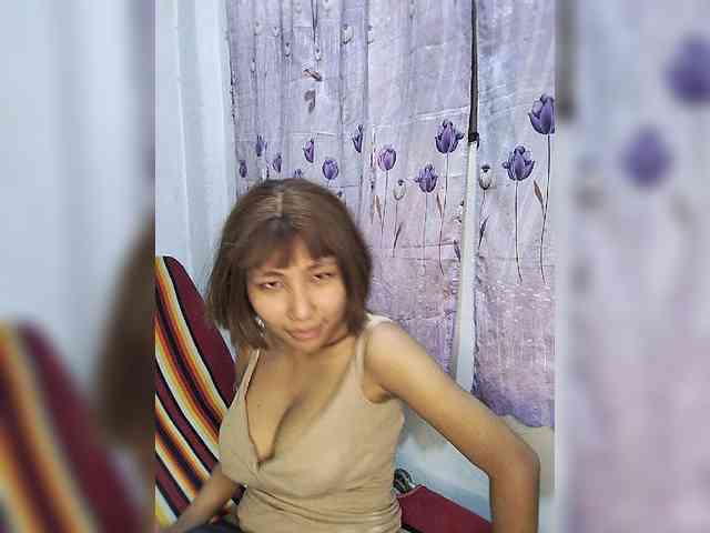 momo3312 webcam