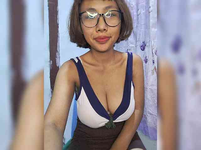 momo3312 webcam