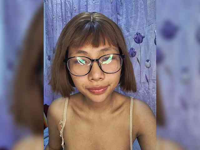 momo3312 webcam
